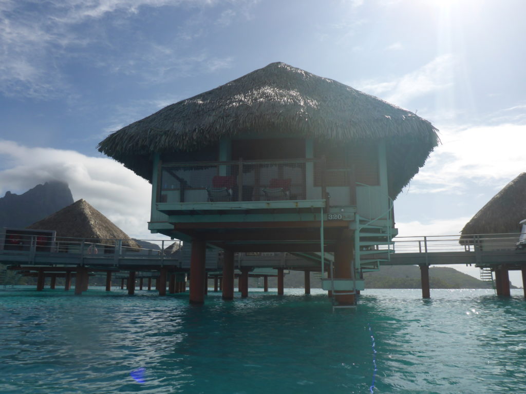 Bora Bora - Overwater Bungalow - Le Meridian