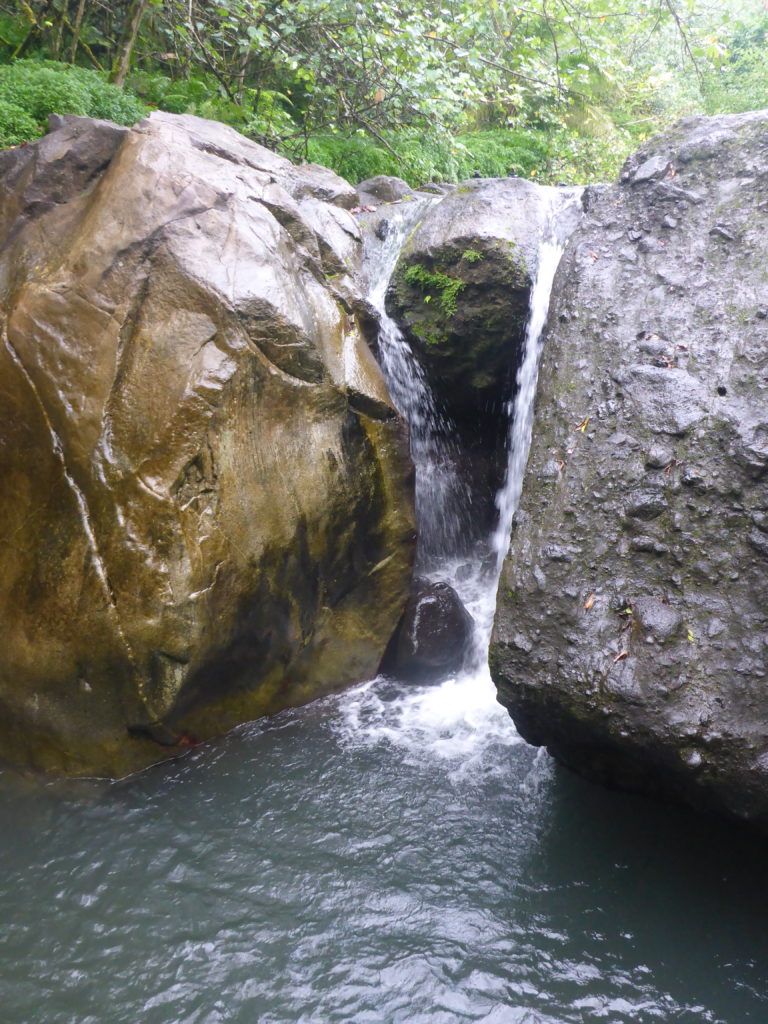 Tahiti- natural swimming pool